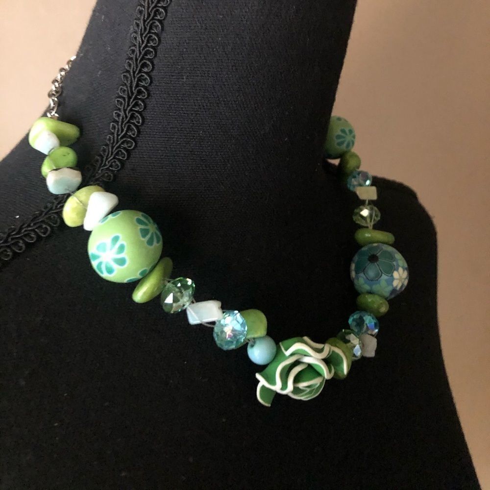 JS Collection Aloha Necklace - Picture 3 of 4